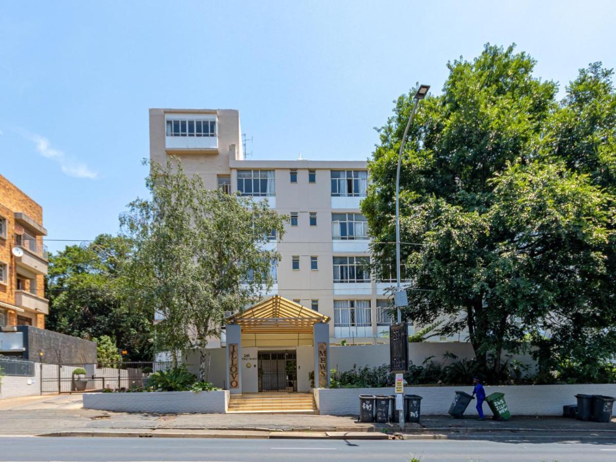 Rad - Illovo Mews 245 Oxford Road Apartment Johannesburg