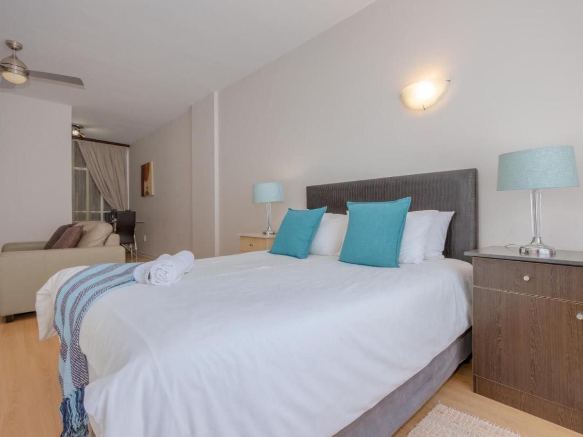 Rad - Illovo Mews 245 Oxford Road Apartment