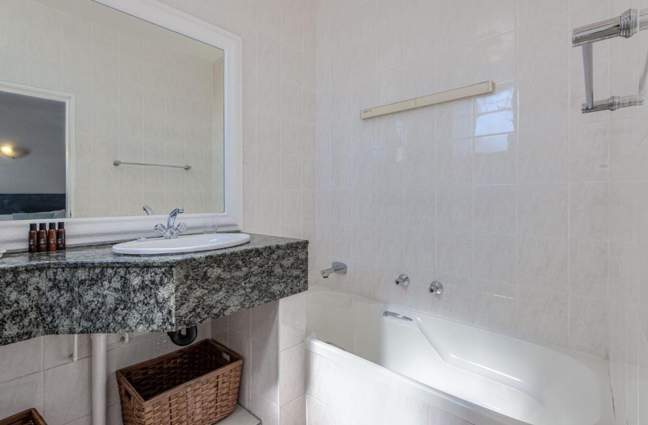 Apartment Rad - Illovo Mews 245 Oxford Road