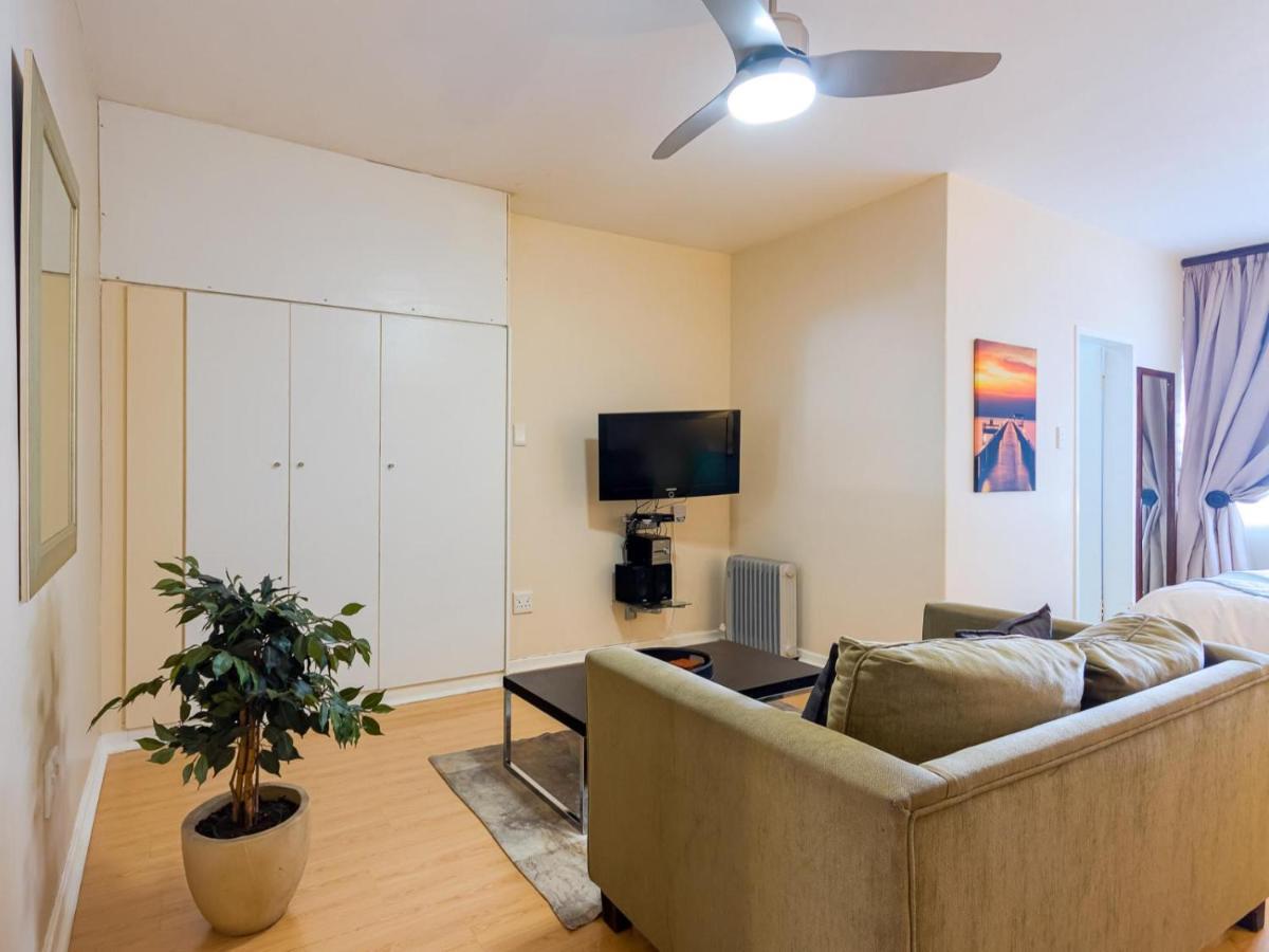 Rad - Illovo Mews 245 Oxford Road Apartment