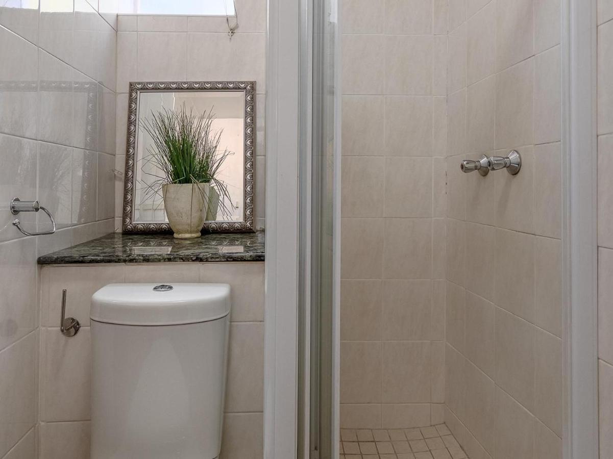 Rad - Illovo Mews 245 Oxford Road Apartment *