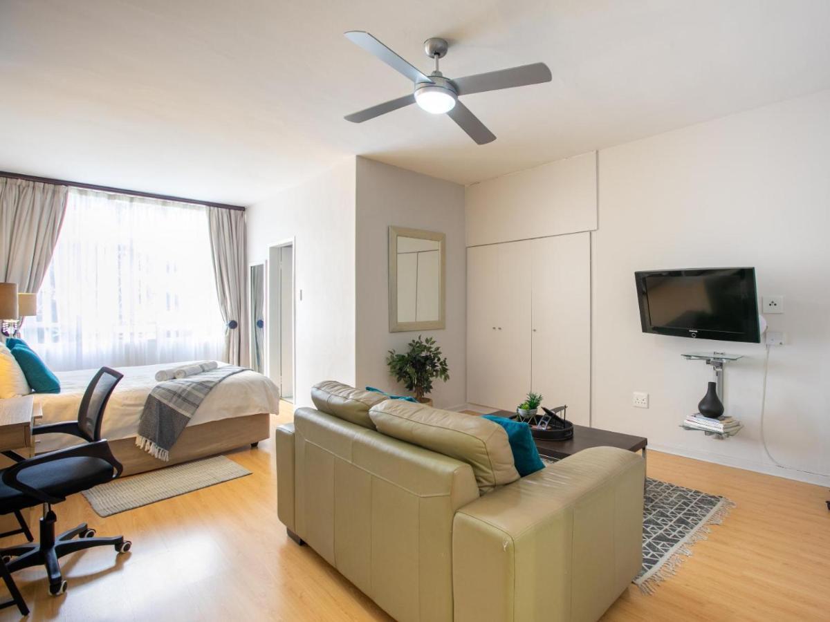 Rad - Illovo Mews 245 Oxford Road Apartment *